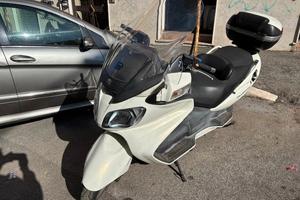 SUZUKI BURGMAN 650 BIANCO