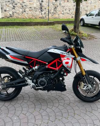 Aprilia Dorsoduro 900