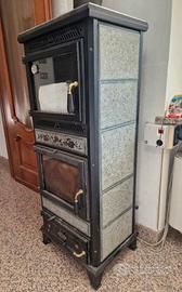 Stufa a legna WEKOS ventilata con forno verticale
