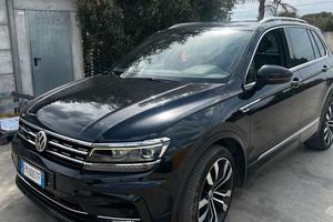 Volkswagen Tiguan 2.0 tdi r-line 150cv dsg