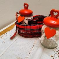 vasetti contenitori con tappo