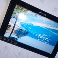 TABLET   LENOVO  USATO POCO