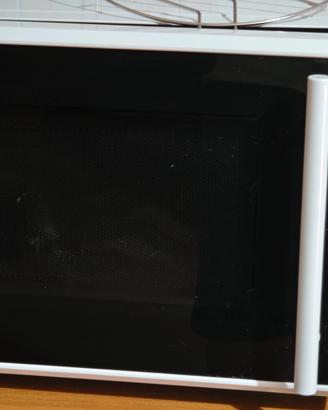 Forno a Microonde DCG con Grill