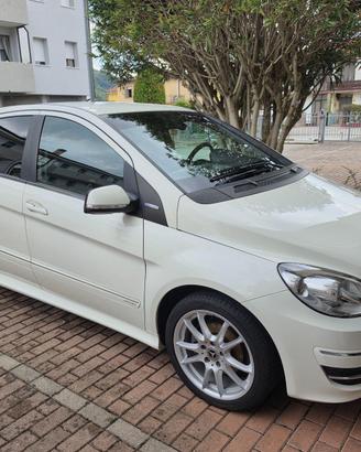 Mercedes classe b 180 benzina