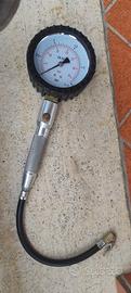 Manometro pressione gomme 2,5 bar 