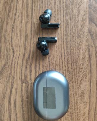 2 Huawei freebuds pro 