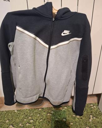 Felpa e pantaloni nike originale ragazzo
