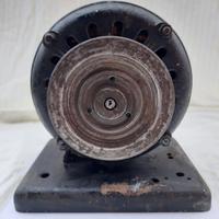 Antico motore elettrico Lodovico Hess Milano