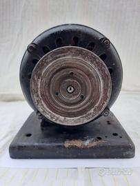 Antico motore elettrico Lodovico Hess Milano