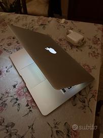 Apple Macbook air 2017 (13’’)