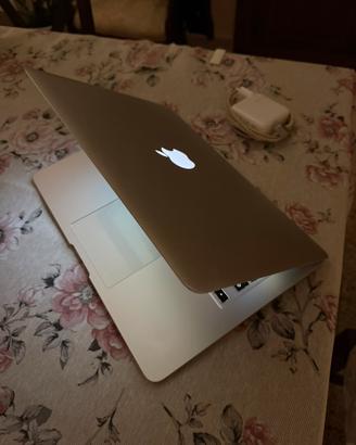 Apple Macbook air 2017 (13’’)