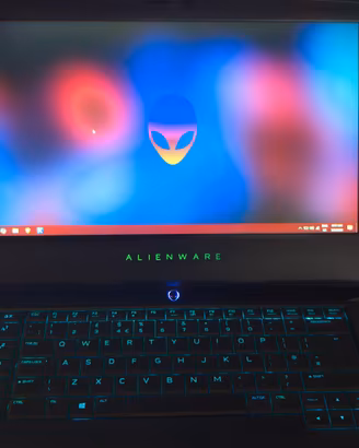 Alienware 15 R3 | GTX 1070 | i7 | 16GB RAM | FHD