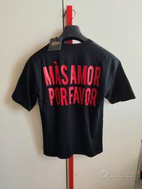 T-shirt "mas amor por favor"