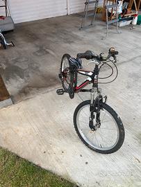 Mountain bike bambino nera