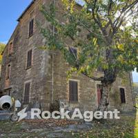BARDI - BORGO ANTICO CON TERRENO E PERTINENZE