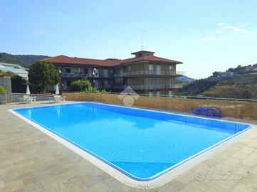 2 LOCALI A SANTO STEFANO AL MARE