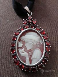 Medaglione da sera con cameo