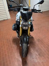 R 1200 r