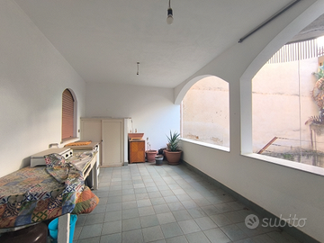 Bonagia piano rialzato - terrazzi - posto auto