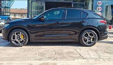 ALFA ROMEO STELVIO 2.2 210CV Q4
AT8 EXECUTIVE