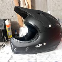 Casco AXO