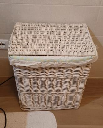 cesto in vimini intrecciato porta biancheria