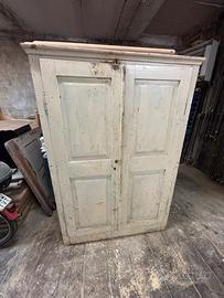 Armadio antico