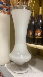 Vaso alto 55 cm vetto bianco rifinitura Argento