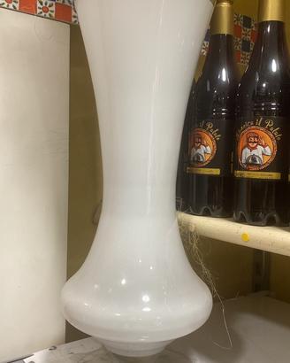 Vaso alto 55 cm vetto bianco rifinitura Argento