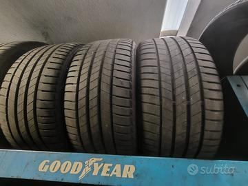 4 Pneumatici Bridgestone Turanza 245/40 R19