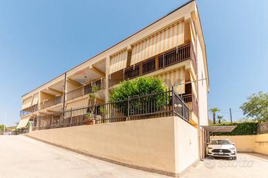 Villetta bifamiliare - Siracusa