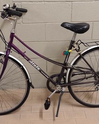 Bicicletta da donna marca Atala.