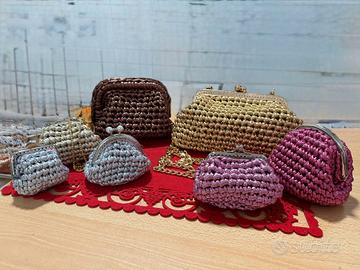 Pochette uncinetto filo lucido con portamonete abb