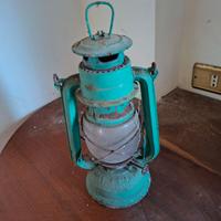 Antica Lampada a Petrolio d'epoca, vintage