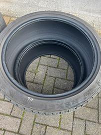 Treno Gomme Invernali Nexen 225/40