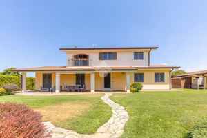 VILLA SINGOLA A COLLEFERRO