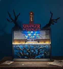 espositore stranger things kinder joy 