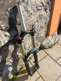 Forcella anteriore enduro/dh X-Fusion 180mm