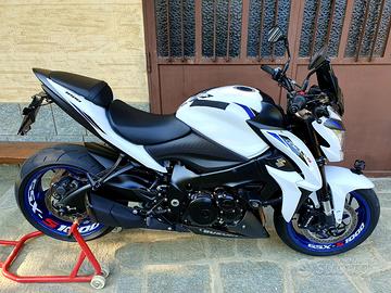 Suzuki GSX S 1000