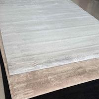 tappeto grigio grande 