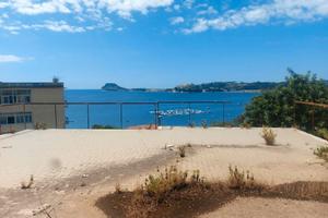 Arco Felice, 200 mq panoramico con terrazzi