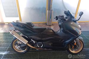 T Max 560 Tech Max