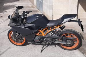 Ktm rc 125 abs