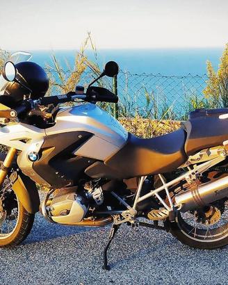 BMW R1200 GS qualche anno ma pochi km certificati