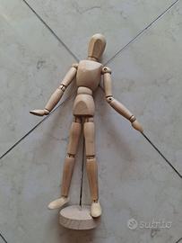 Manichino figura umana per disegno artistico