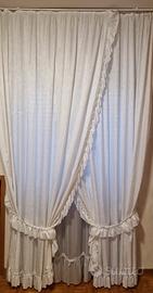 Tenda vintage elegante composta da tre teli