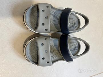 Sandali Crocs 23