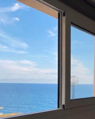 Monolocale sul mare riviera ligure