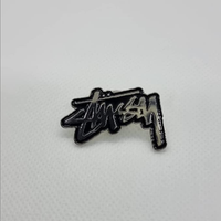Spilla Stussy, Pin Stussy