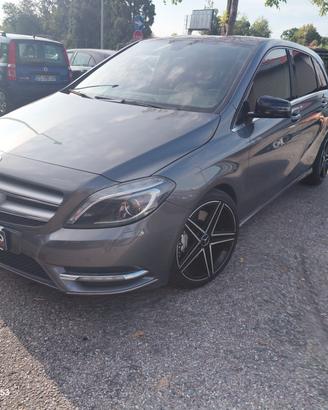 Mercedes-benz B 180 BlueEFFICIENCY Premium